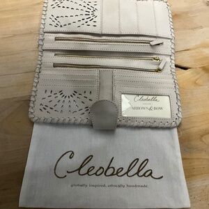CLEOBELLA/ ARROWS & BOWS NEW WALLET WITH TAGS